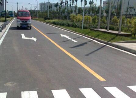 道路劃線的六大優(yōu)勢是哪些,蘇州道路劃線廠商對劃線的施工要求? 道路劃線的六大優(yōu)勢是哪些,蘇州道路劃線廠商對劃線的施工要求?