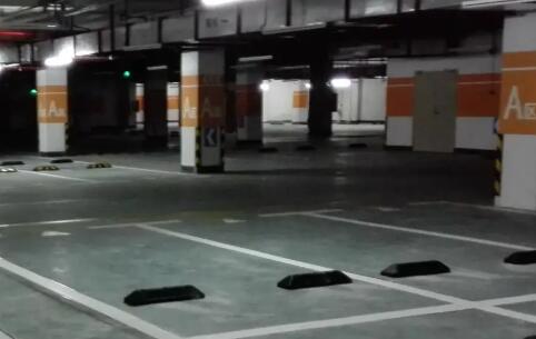 蘇州停車位劃線一個(gè)的價(jià)格多少?可以找飛揚(yáng)市政價(jià)格合理 蘇州停車位劃線一個(gè)的價(jià)格多少?可以找飛揚(yáng)市政價(jià)格合理