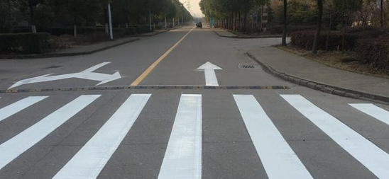 蘇州廠區(qū)道路標識劃線?找飛揚市政 蘇州廠區(qū)道路標識劃線?找飛揚市政